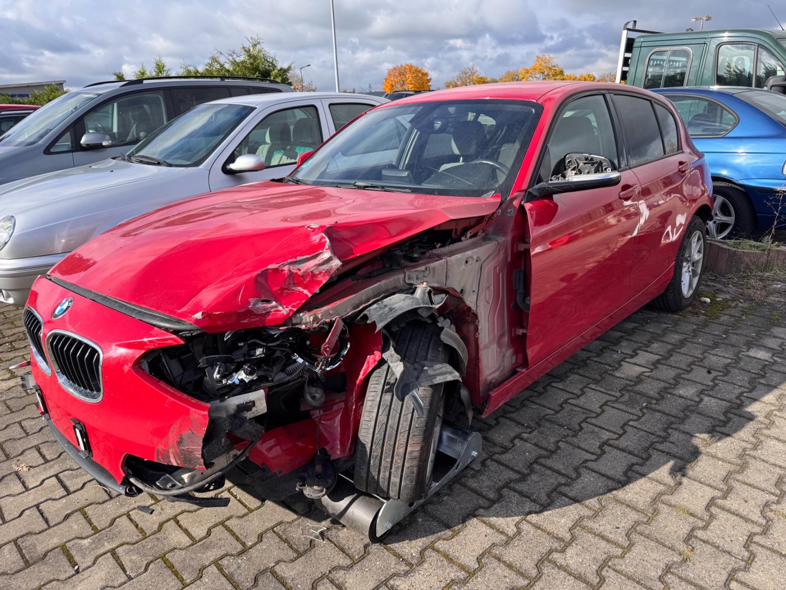 BMW 116 1 Limousine 5-trg. 116 i Airbag OK SitzH