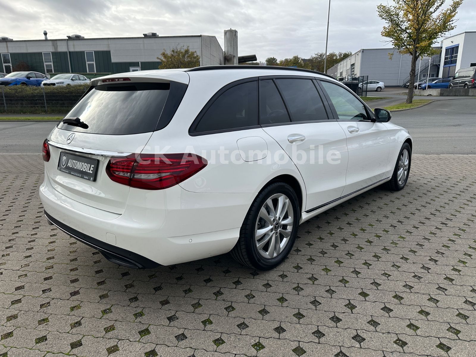 Fahrzeugabbildung Mercedes-Benz C300d T 4Matic Avantgarde/Burmeste/Navi/LED/360°