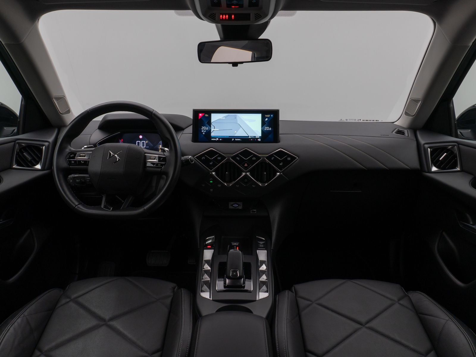 Fahrzeugabbildung DS Automobiles DS3 Crossback Faubourg Kamera Navi Sitzhzg