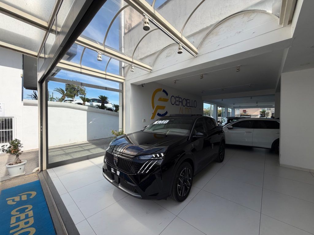 Peugeot 3008 Hybrid 145 e-DCS6 GT tetto apribile imagem 2
