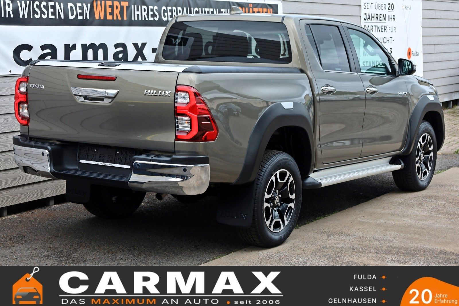 Fahrzeugabbildung Toyota Hilux 2.8 D-4D Executive, CarPlay, Kamera, Rollo