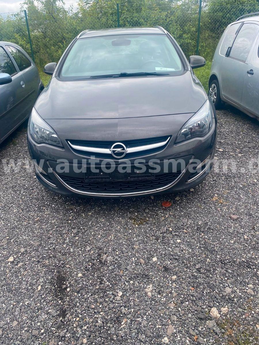 Opel Astra J Sports Tourer Exklusiv