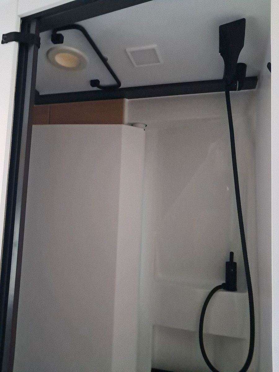 Fahrzeugabbildung Adria Twin 60Y 640 SLB Automatik, LED Scheinwerfer