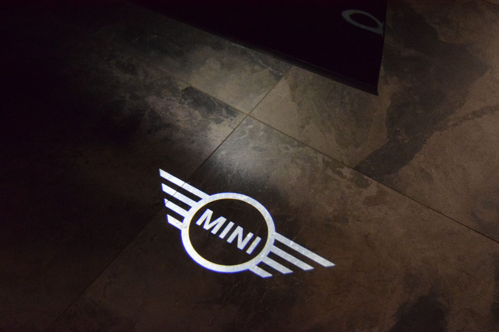 Fahrzeugabbildung MINI Cooper C John 5-Trg. Cooper Works Trim HuD Pano