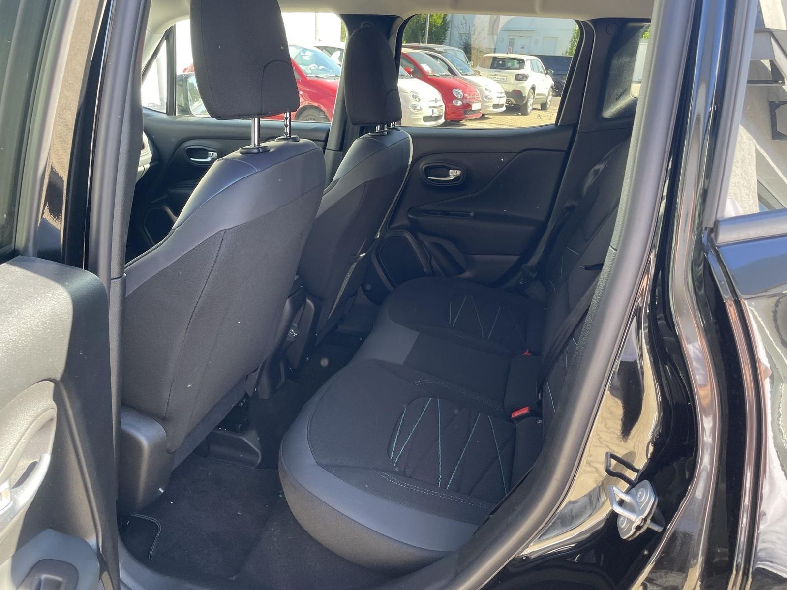 Jeep Renegade - Bild 12