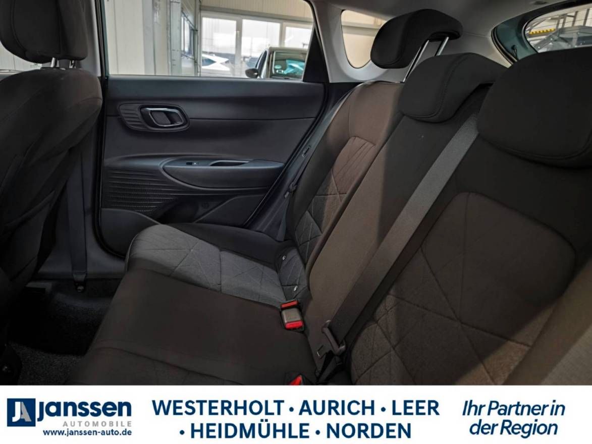 Fahrzeugabbildung Hyundai BAYON Trend,PDC hinten,Klima,Start-Stopp,Rückfah