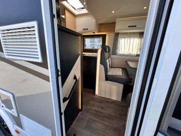 Sunlight Adventure T Ford 690L HUBBETT Backofen SAT TV 