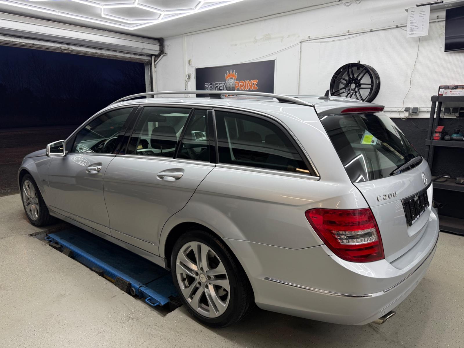 Mercedes-Benz C 200 T CGI BlueEfficienc/AVANTGARDE/NAVI/2.Hand