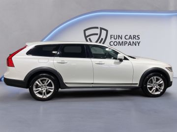 Volvo V90 Cross Country - 8