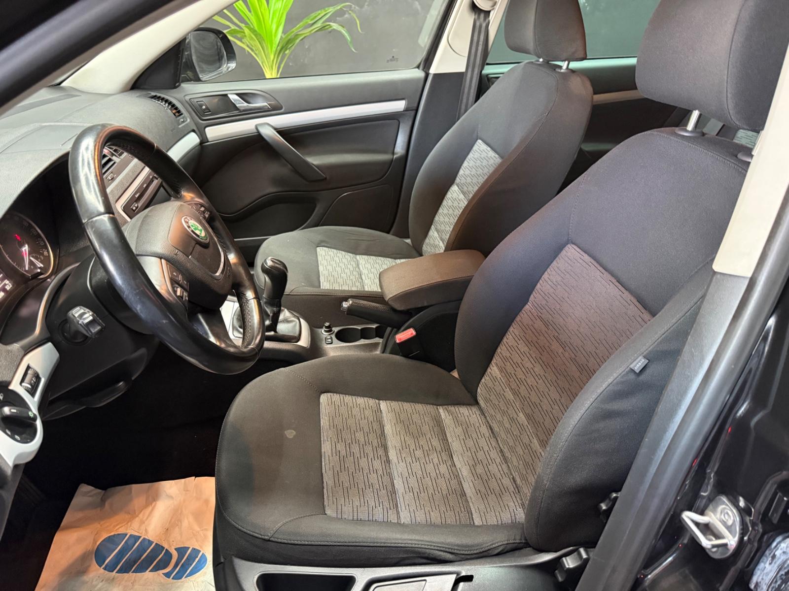 Skoda Octavia 2013 — photo 10