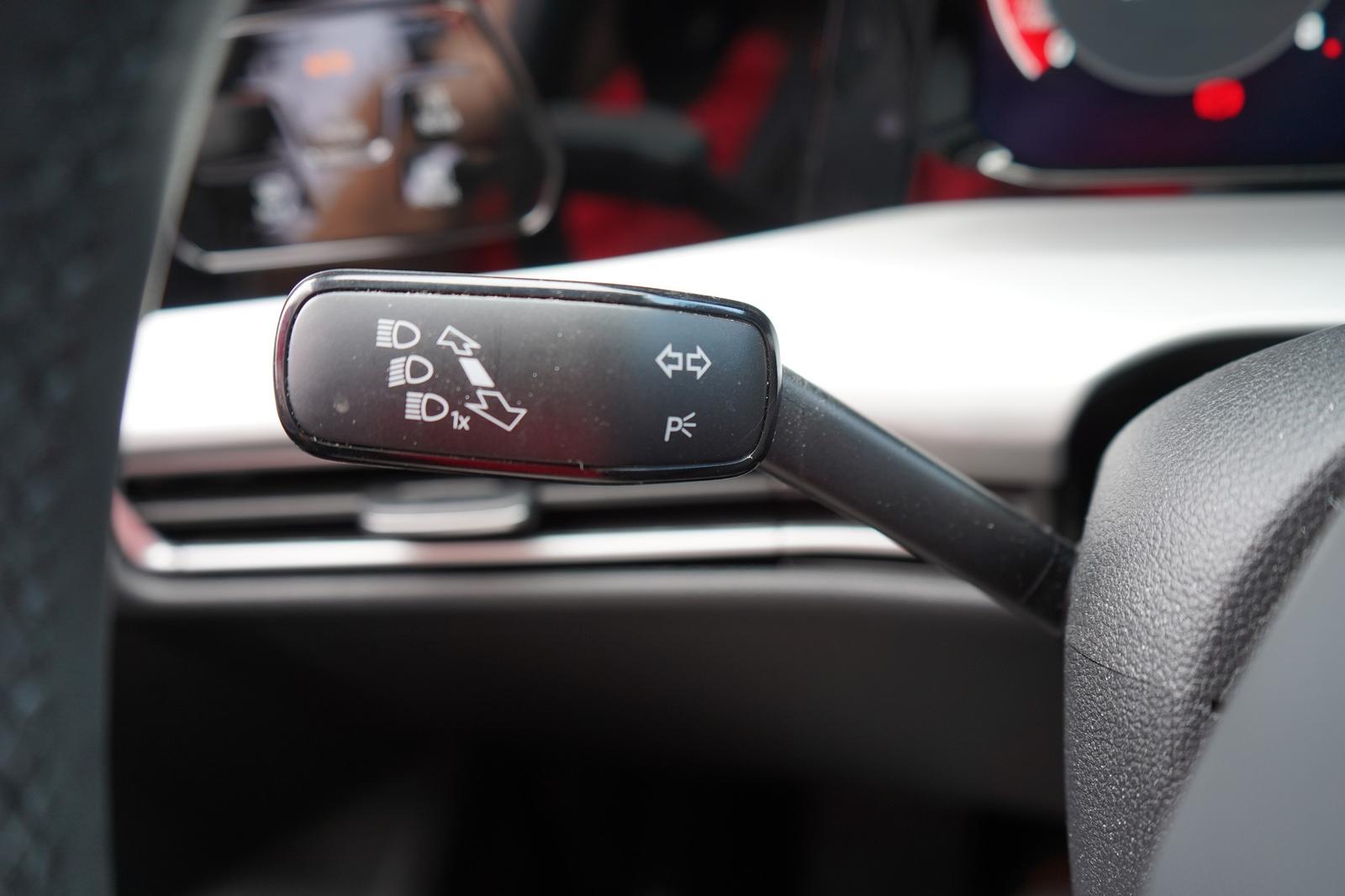 Volkswagen Golf VIII 1.5 16V TSI Life LED ACC App Connect, миниатюра 19
