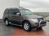 Mitsubishi Pajero 3.2 DI-D Instyle*7SITZER*PANO*AHK-3.5 To* - Mitsubishi Pajero mit Diesel-Antrieb: 2.5
