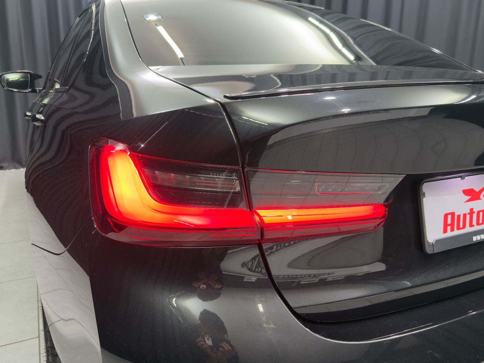Fahrzeugabbildung BMW M340i xDrive Limousine |HiFi|360°|HuD