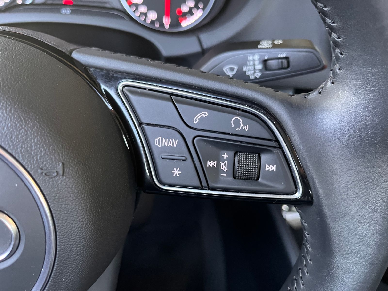 Fahrzeugabbildung Audi A3 Cabriolet 35 TFSI S-Line LED NAVI SHZ