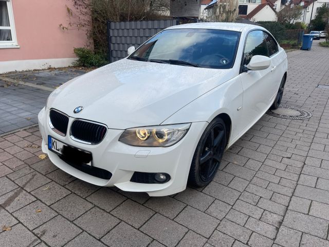 BMW 318i Coupé - M Packet - LCI