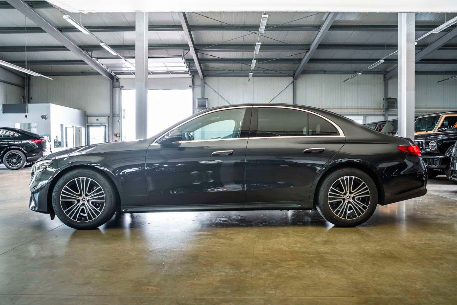 Mercedes-Benz E 200 imagem 3