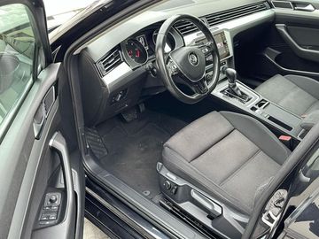 Volkswagen Passat - 6