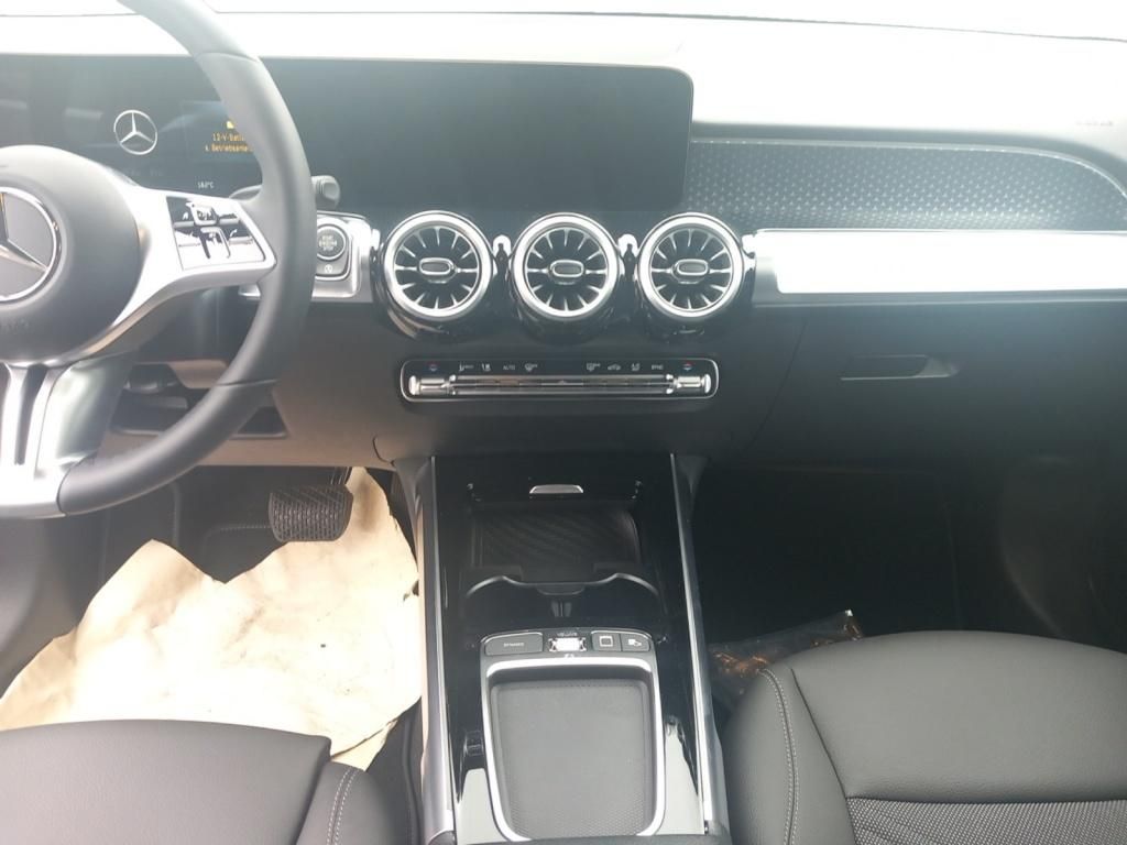 Fahrzeugabbildung Mercedes-Benz GLB 200 d Pano-Dach*Multibeam*Keyless-Go*Kamera*