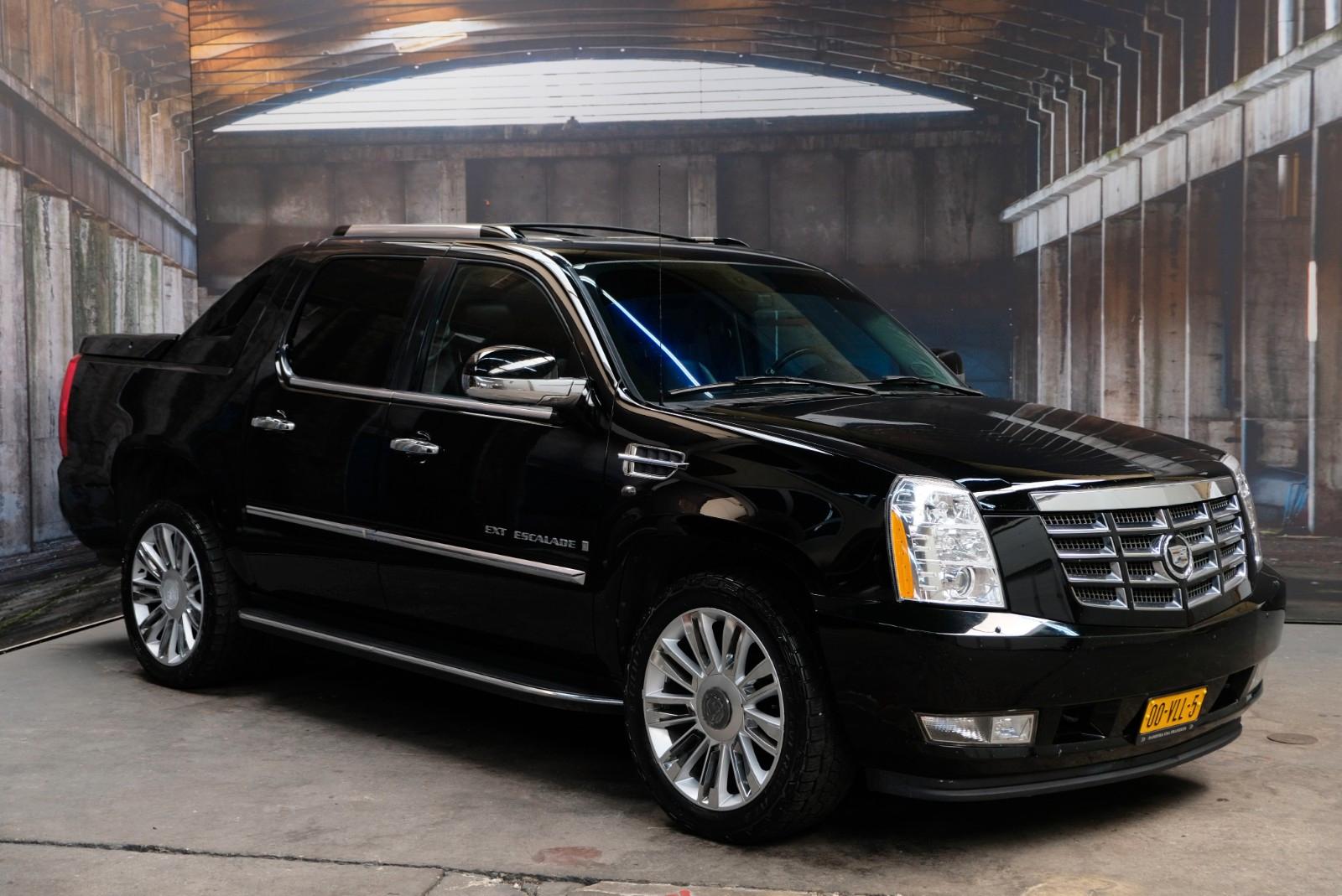 Cadillac Escalade EXT 6.2 V8 AWD Xen*Leder*Dach*DVD*Voll