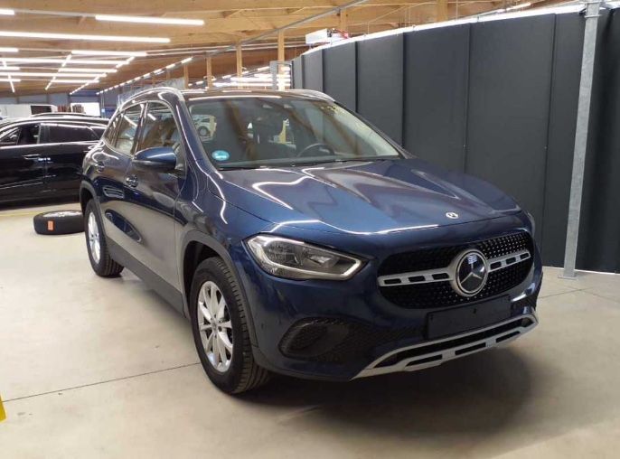Image of Mercedes-Benz GLA 220