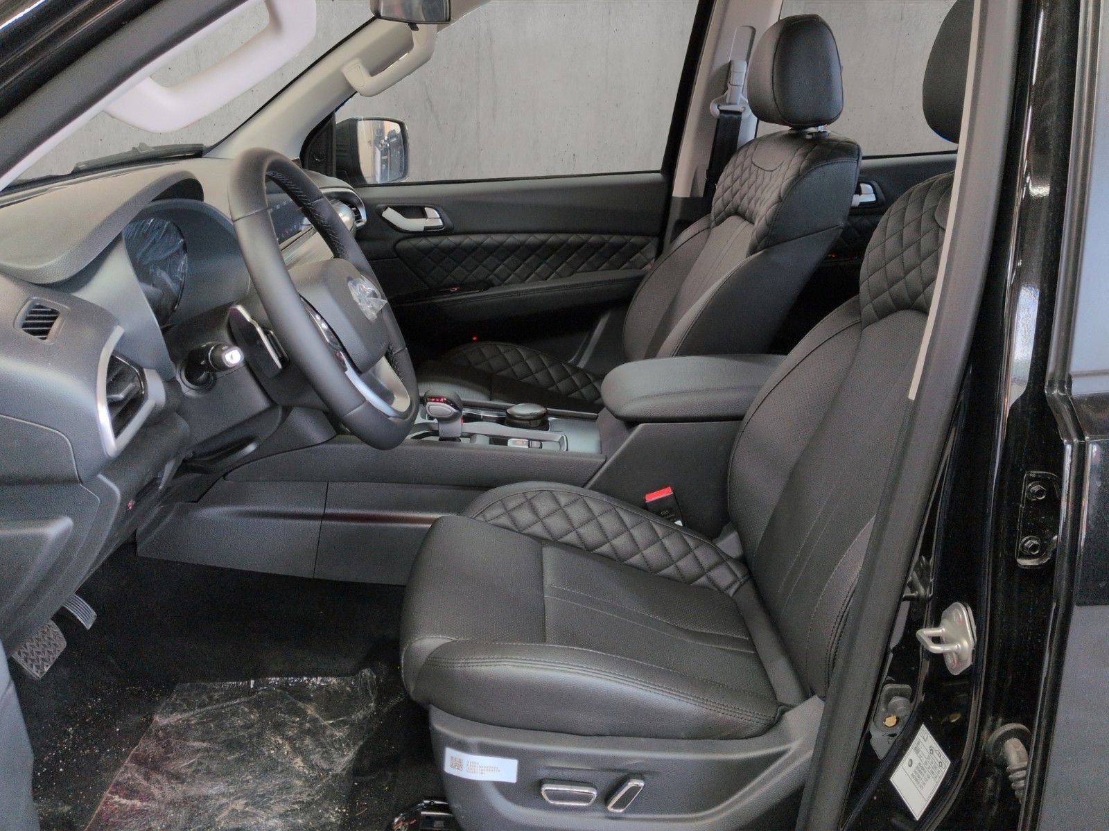 Fahrzeugabbildung BAIC Foton 3 Pickup - Flagship 2.0D 4x4 AT8