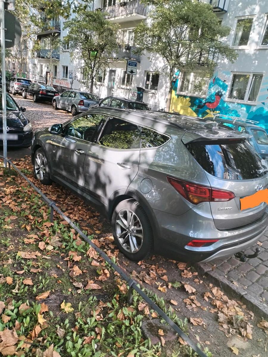 Hyundai Grand Santa Fe