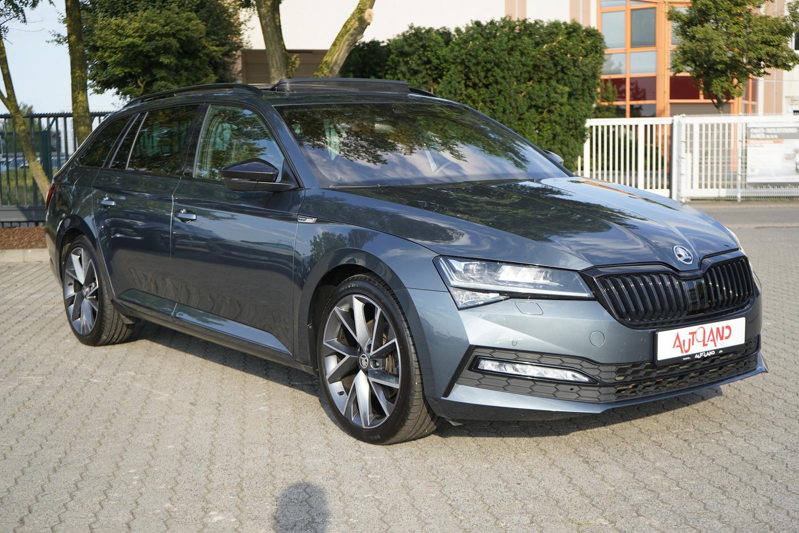 Skoda Superb Combi 2.0TSI Sportline DSG LED Panorama