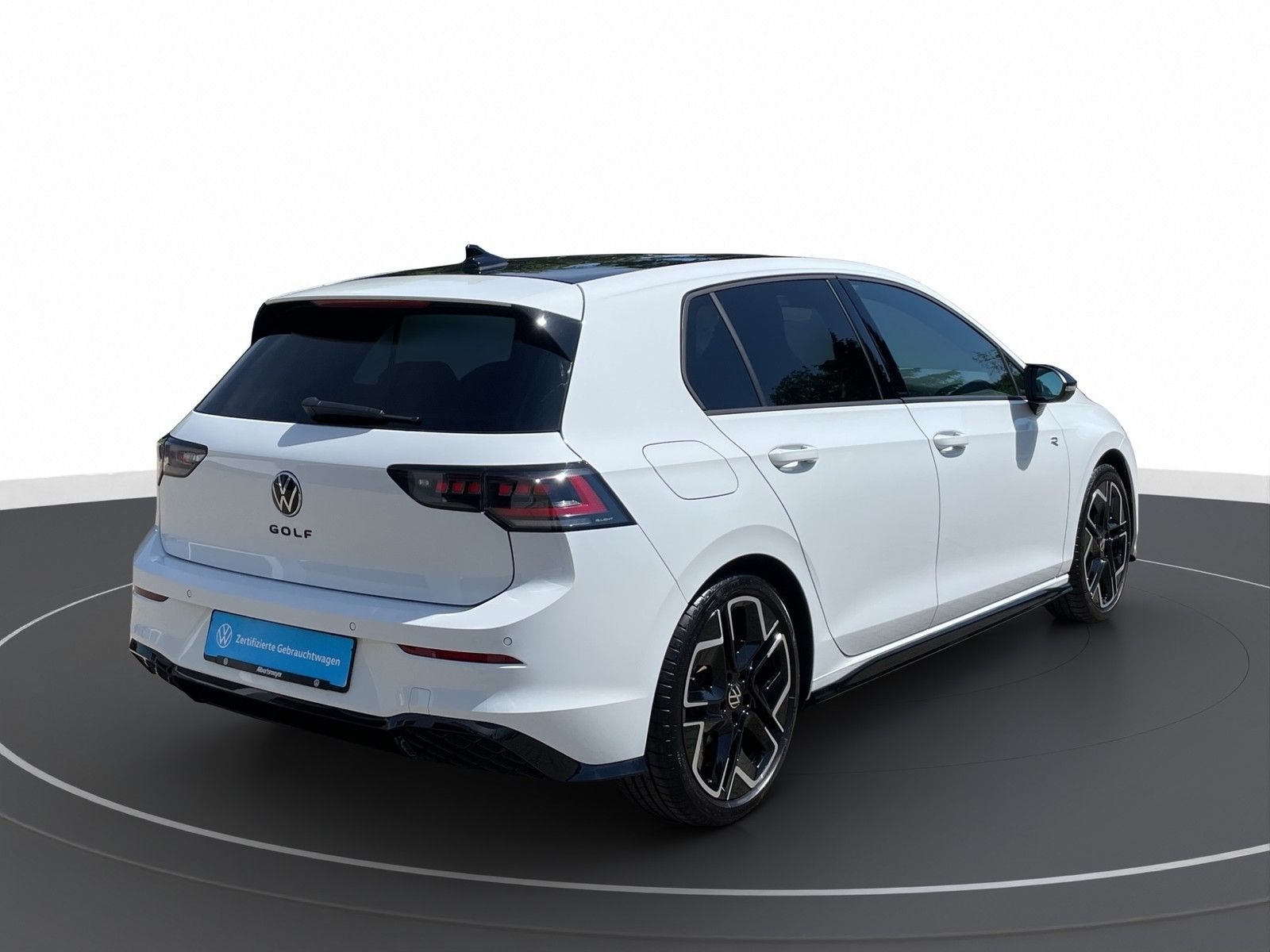 Volkswagen Golf VIII 1.5 eTSI R-Line DSG AHK BLACK MATRIX foto 4