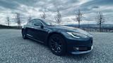 Tesla Model S - 2018 - graue Tesla Model S