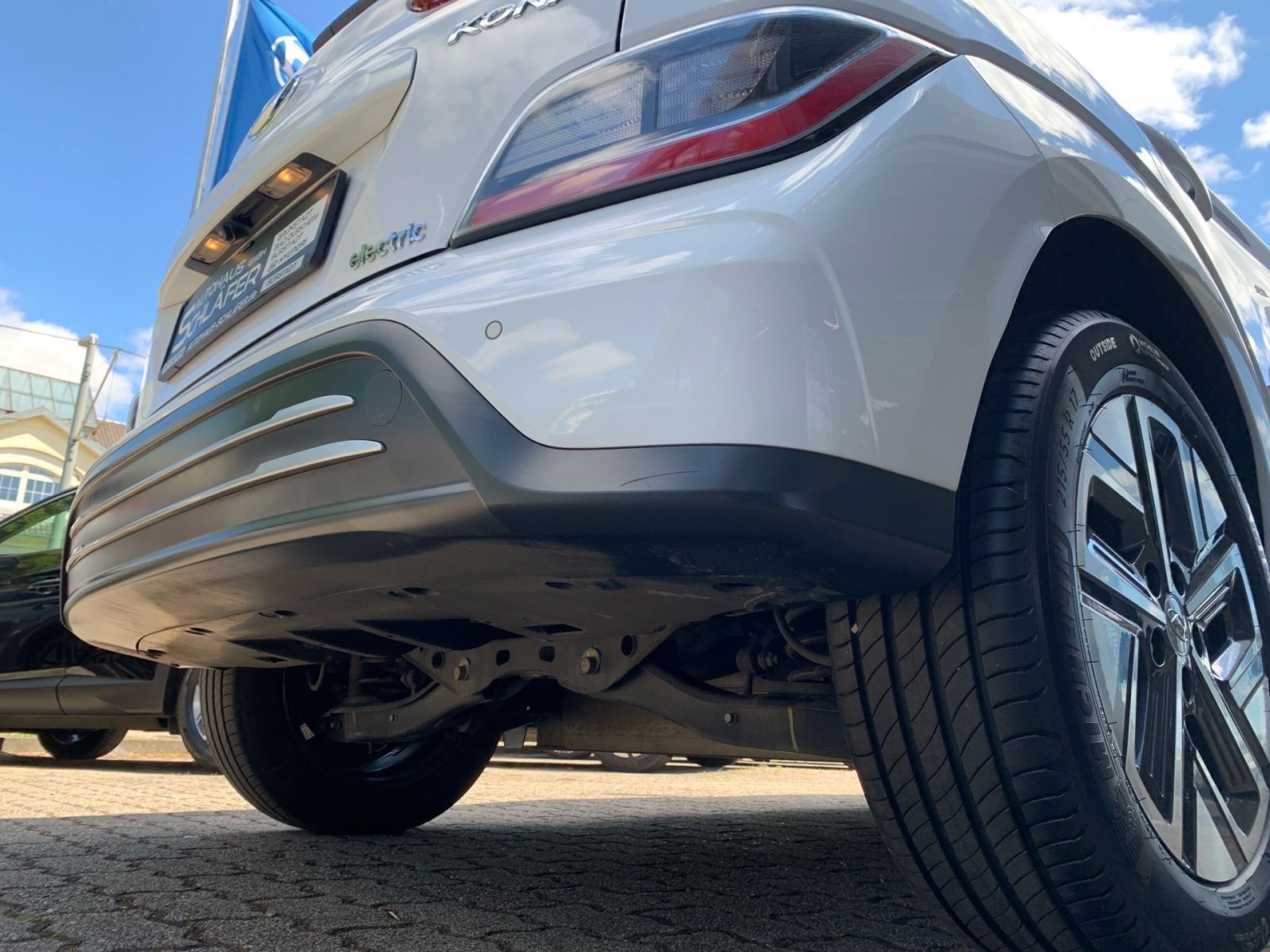 Fahrzeugabbildung Hyundai KONA Select Elektro 11 kW OBC Sitzheizung