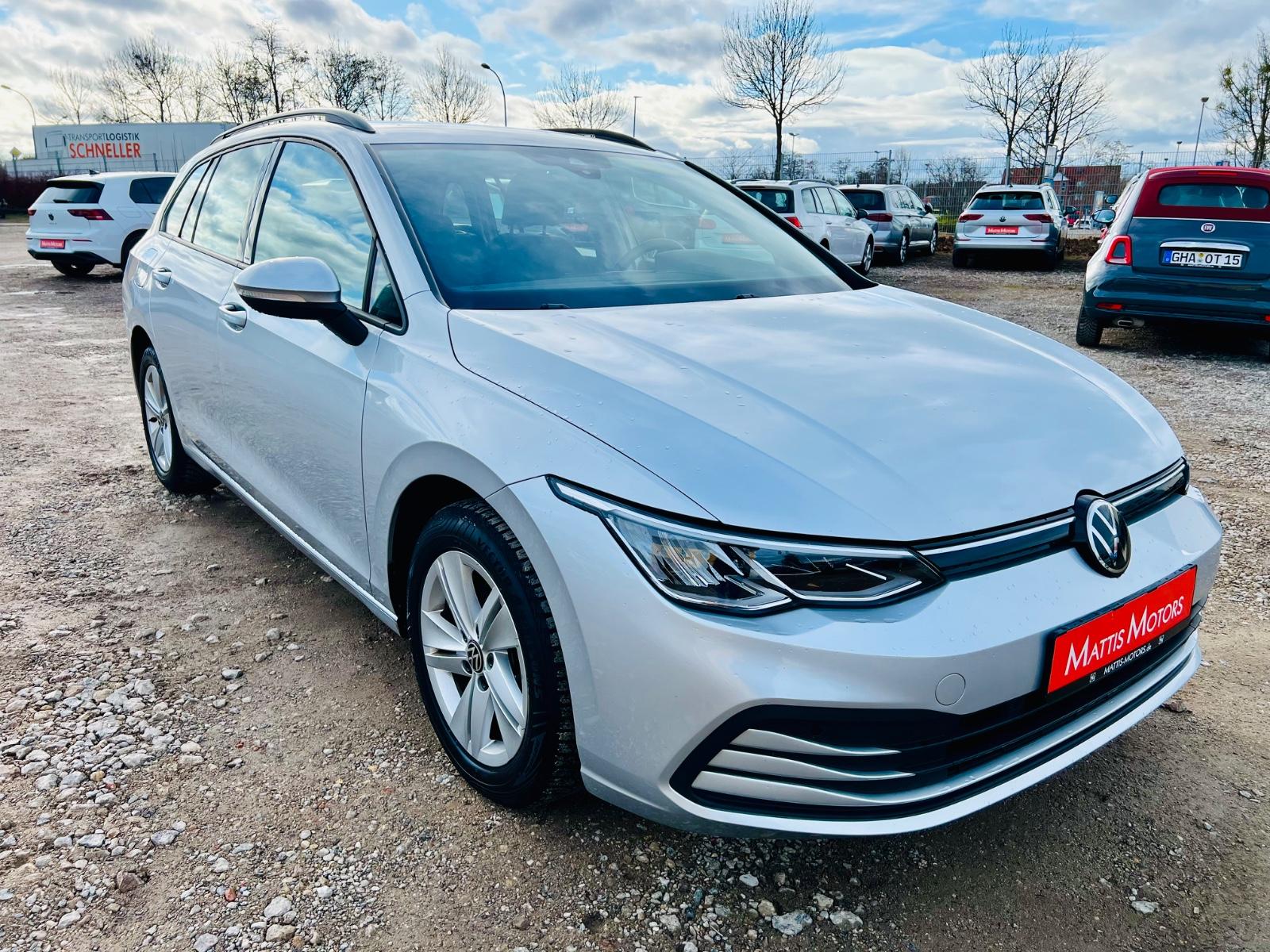 Volkswagen Golf Variant 1.5 eTSI DSG Life GZJR AAC SHZ AHK