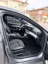 Mercedes E 300 - 11