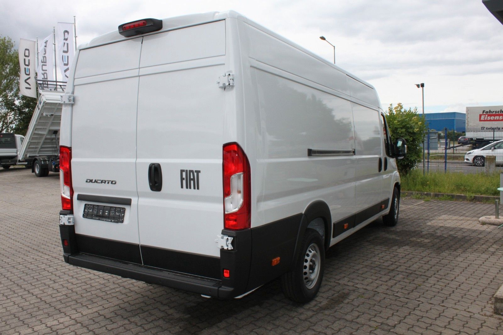 Fahrzeugabbildung Fiat Ducato H2 Kastenwagen 35 L4H2 140 Multijet Maxi
