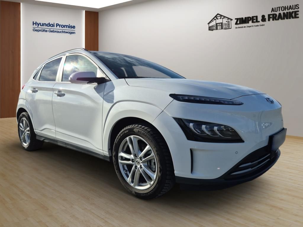Erstes Annaberger Autohaus -  Hyundai KONA Elektro, Navi, LED Scheinwerfer,  Rückfahrk - Bild 2 Erstes Annaberger Autohaus -  Hyundai KONA Elektro, Navi, LED Scheinwerfer,  Rückfahrk - Bild 2