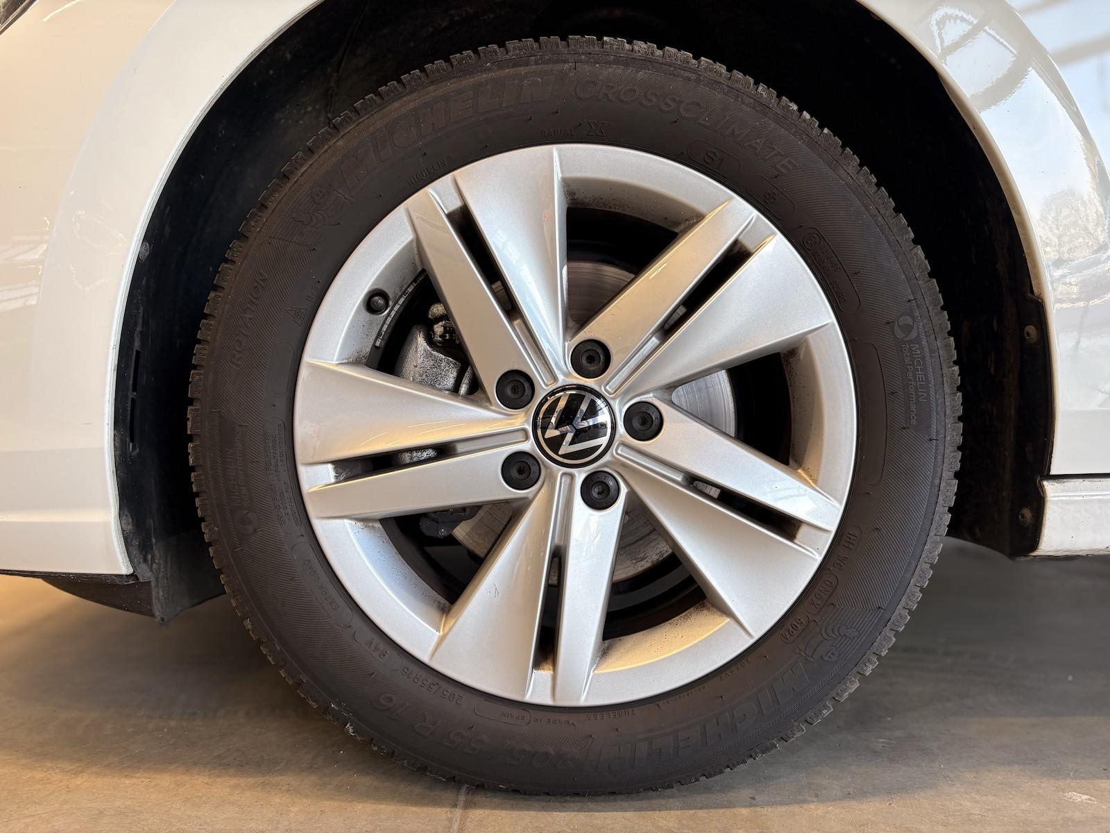 Volkswagen Golf Variant 1.5TSI Life Winterpaket PDC