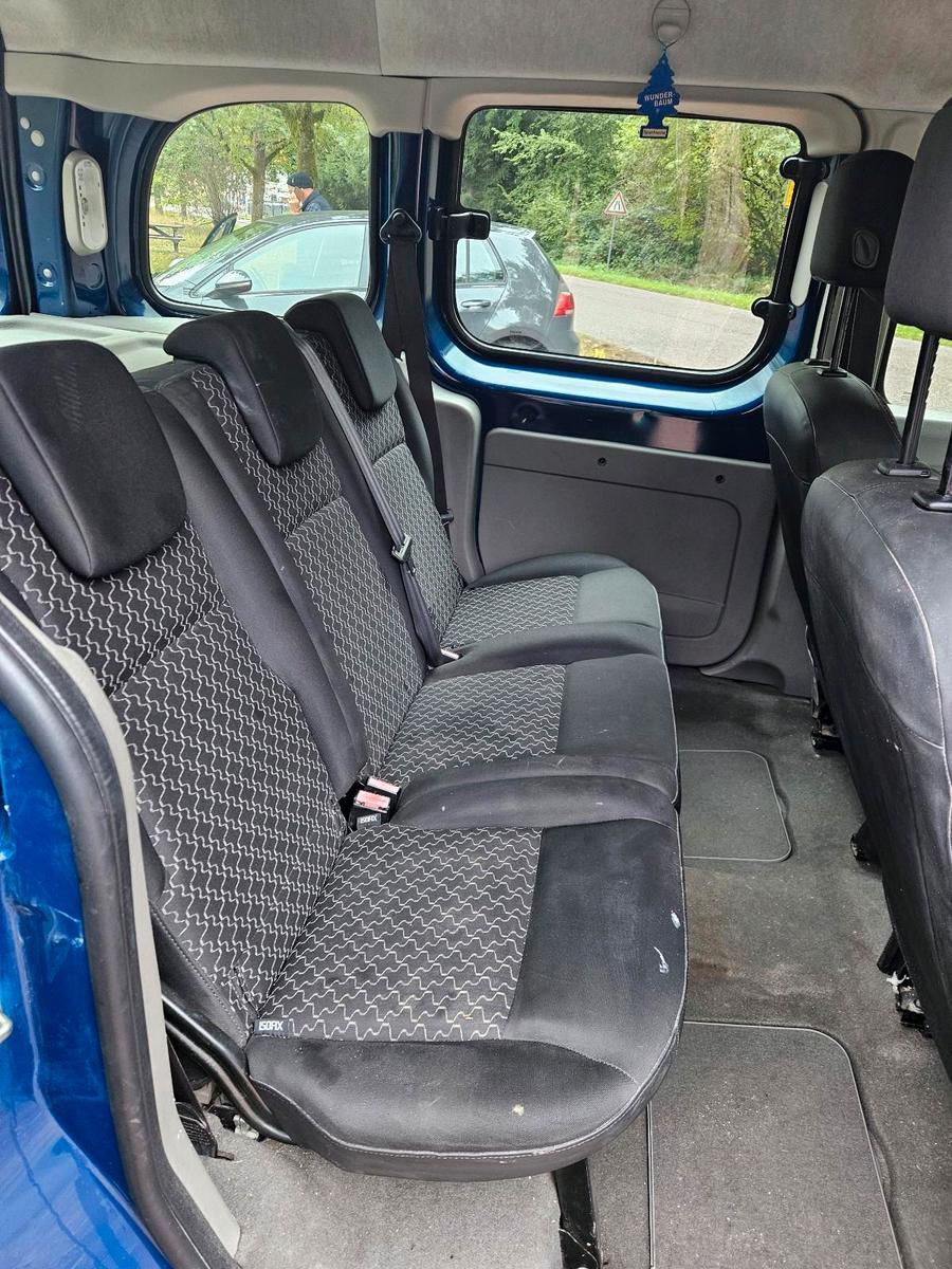 Renault Trafic 2010 — photo 5