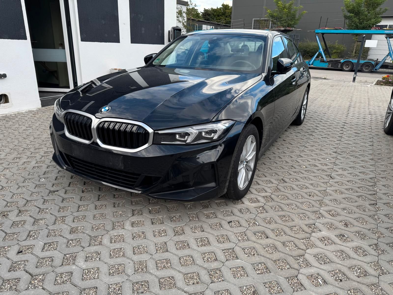 BMW 320 