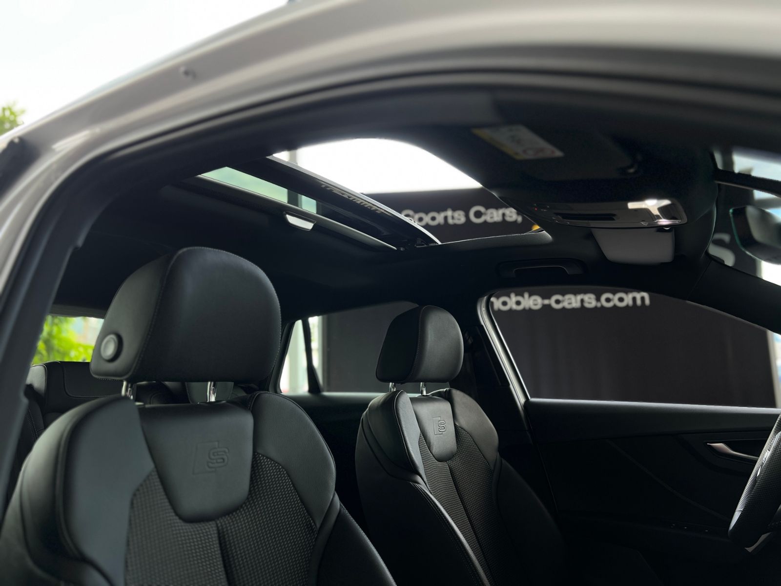 Fahrzeugabbildung Audi Q2 35 TFSI S-Tronic S Line PANO SHZ LED NAVI