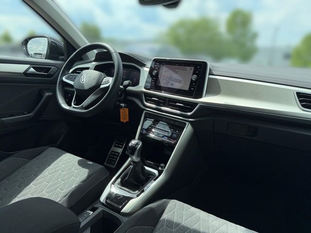 T-Roc Move 1.0 TSI Navi Apple CarPlay Rear View