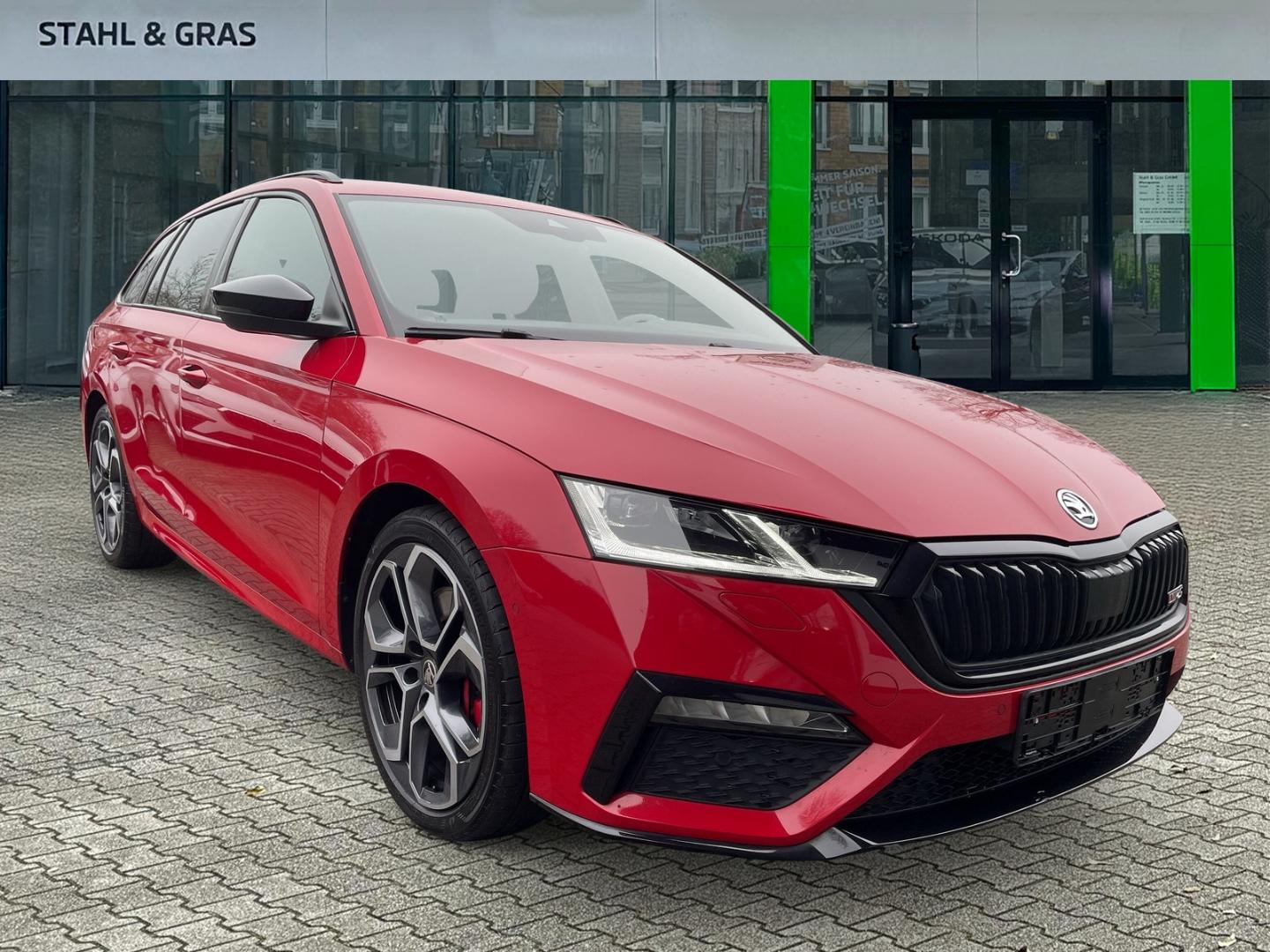 Skoda Octavia Combi RS 2.0 TSI DSG HUD Panodach Navi D