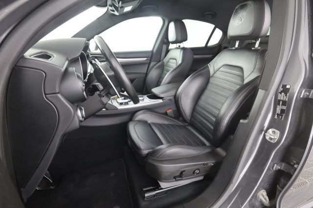 Alfa Romeo ALFA ROMEO Stelvio Stelvio 2.2 Turbodiesel 210 C imagem 2