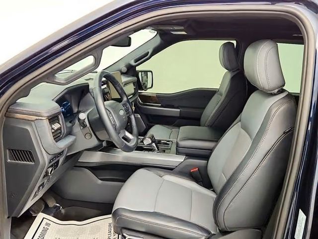 Ford F150 Lightning Lariat gr. Batterie in Hamburg+18