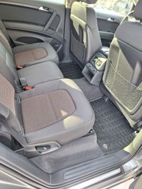 Audi Q7 - 10
