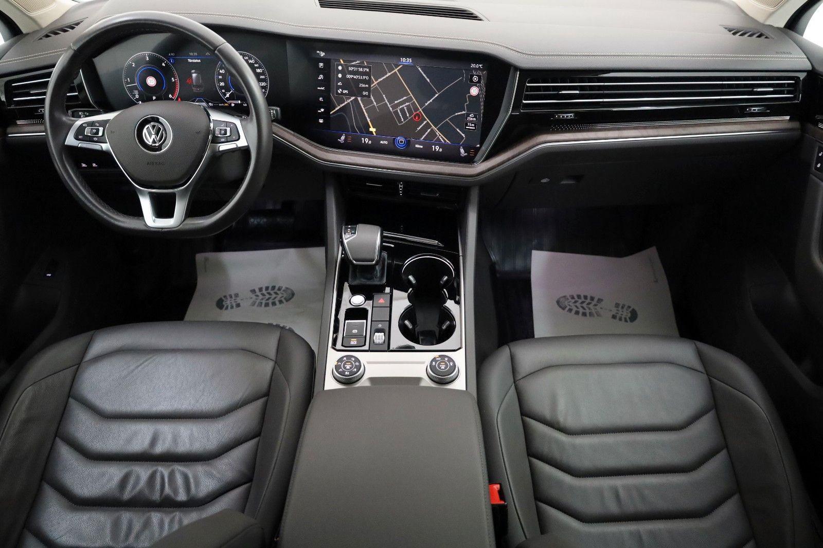 Fahrzeugabbildung Volkswagen Touareg Atmosphere 4M Leder,Navi,LED,Kamera,SH