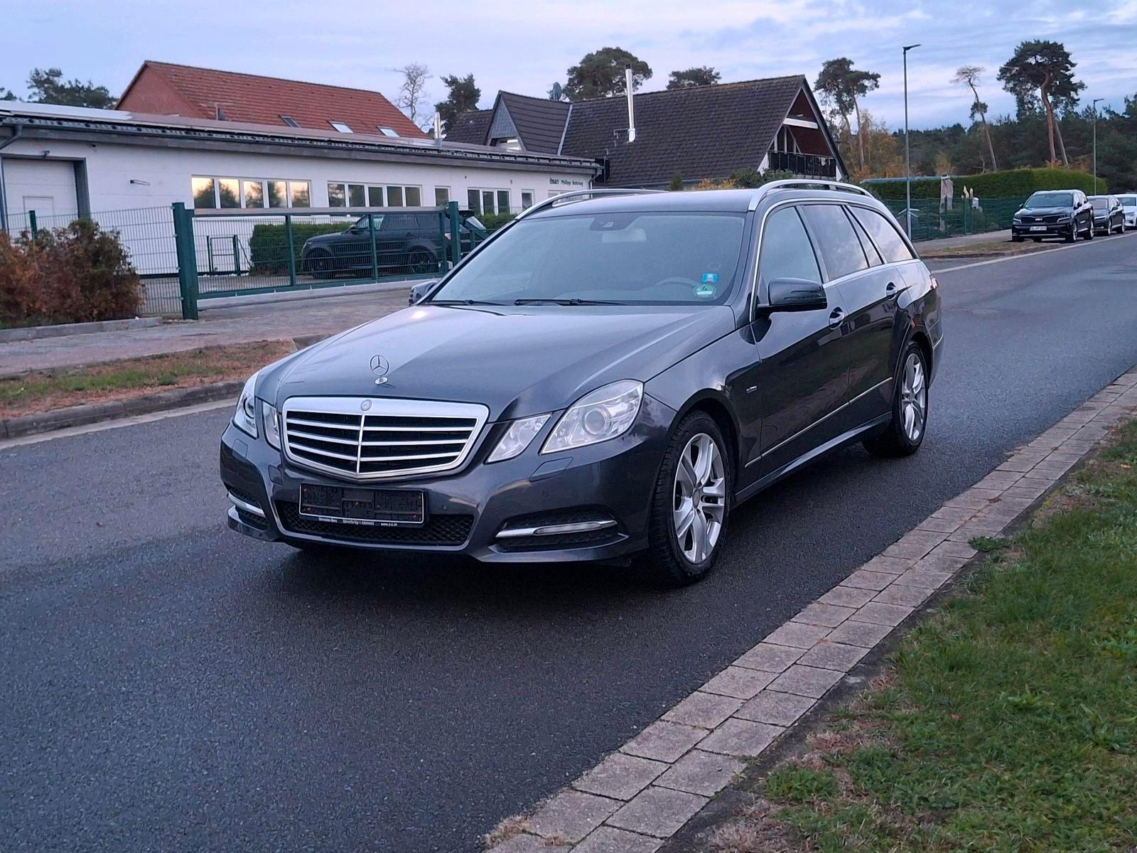 Mercedes-Benz E350, 2010