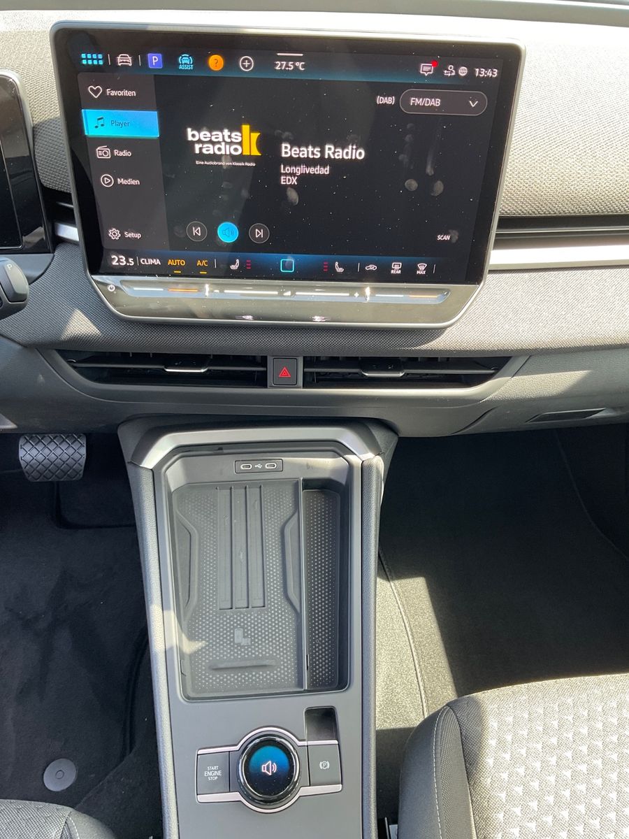 Fahrzeugabbildung Volkswagen T-Roc 1.5 eTSI DSG Kamera,AHK,5J Garantie,ACC