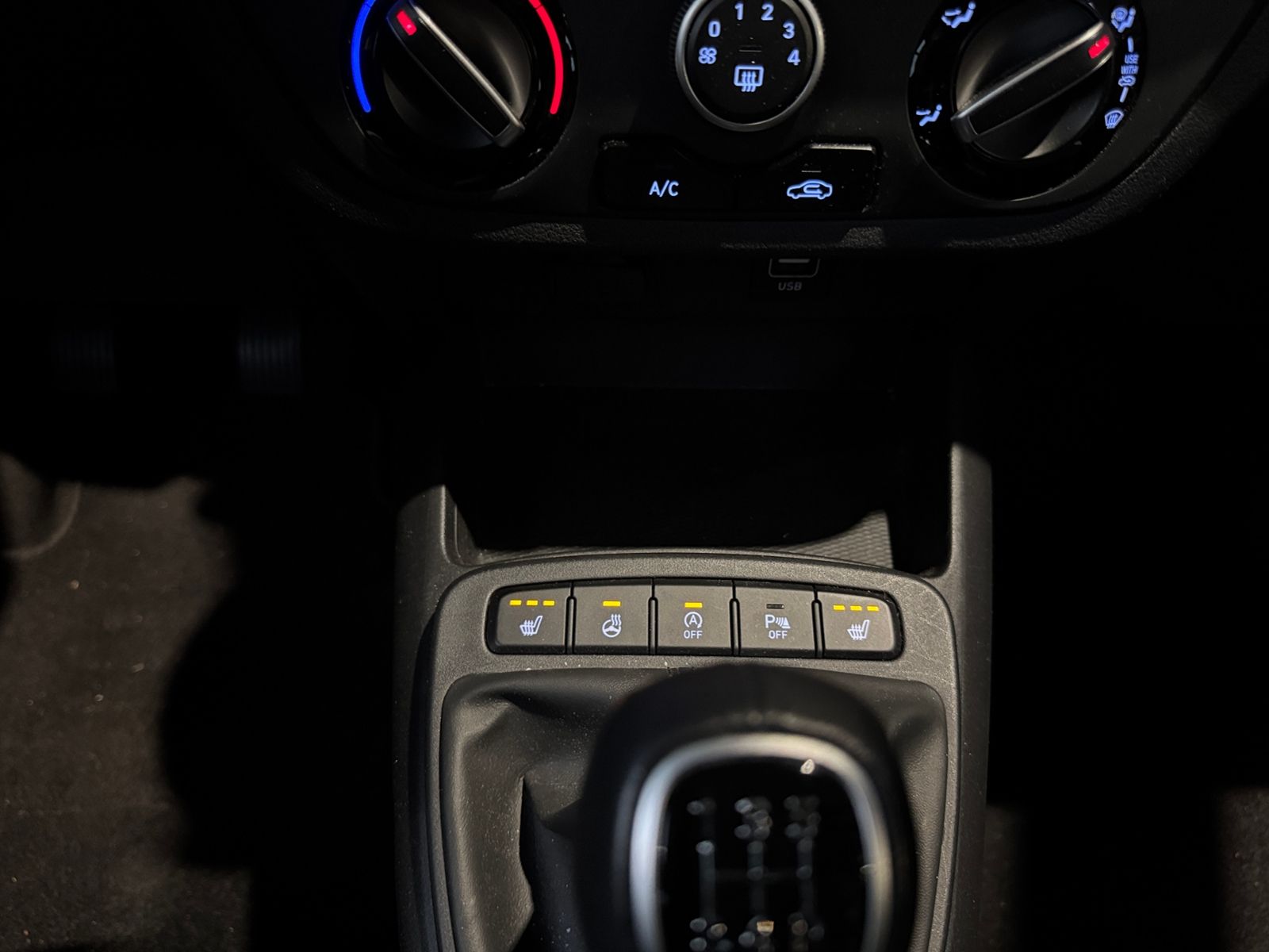 Fahrzeugabbildung Hyundai i10 Edition 30+ NAVI RFK SHZ KLIMA