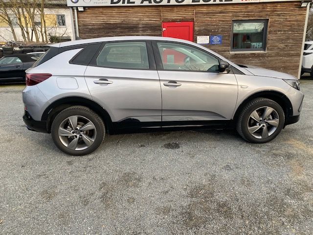 Fahrzeugabbildung Opel Grandland 1.2 Turbo GS-Line 96KW Automatik