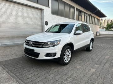 Volkswagen Tiguan - 2