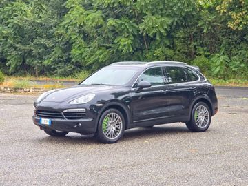 Porsche Cayenne - 3